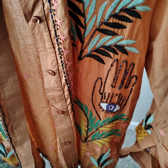 FARM RIO Mystic Embroidered + Beaded Button-Up Shirt Small - Picture 7 of 10